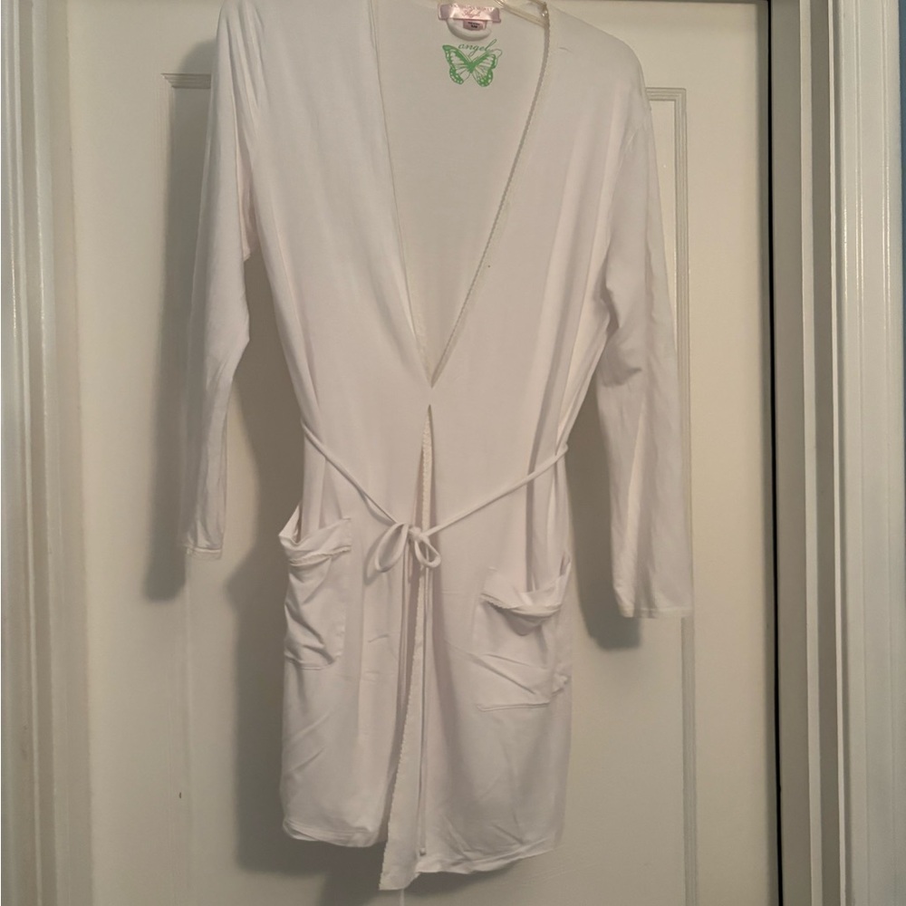 White Women's Robe Victoria’s Secret angel size small NWOT